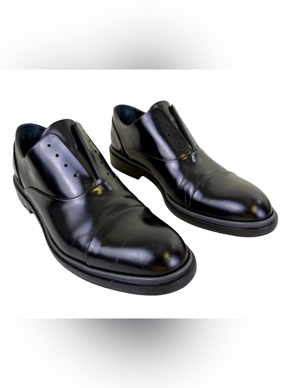 LOUIS VUITTON BLACK LEATHER CAP-TOE DERBYS
